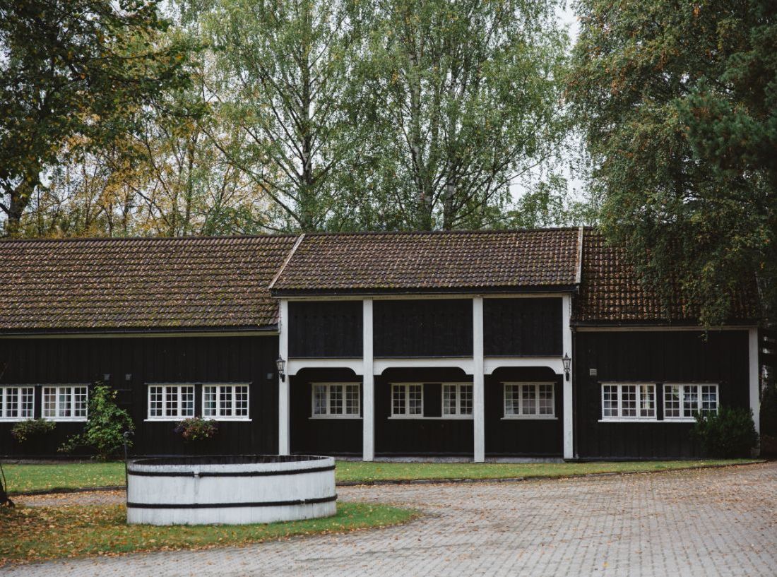 Gammelt stallbygg
