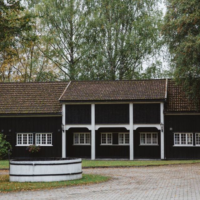 Gammelt stallbygg