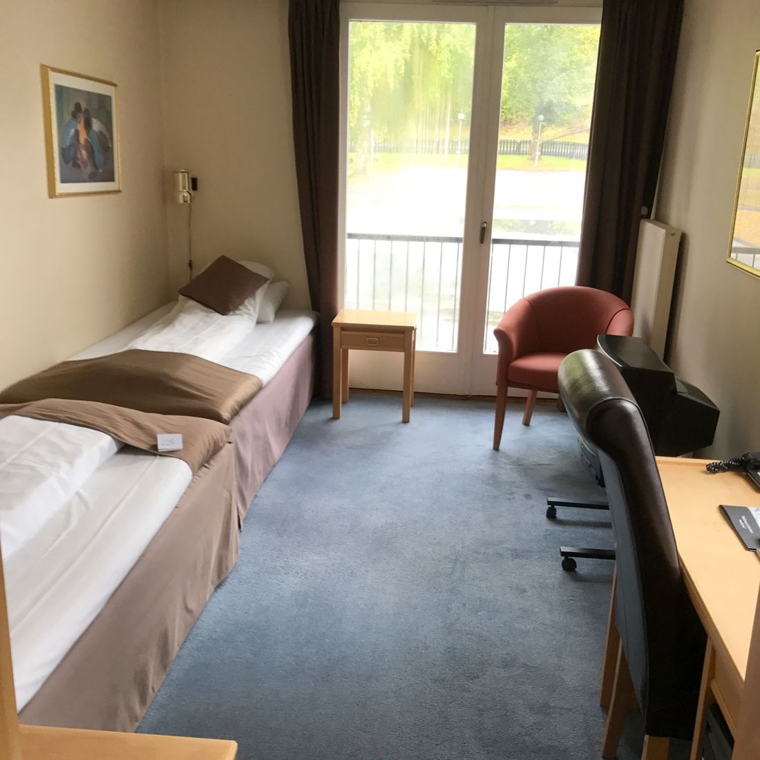 Hotellrom med to enkeltsenger
