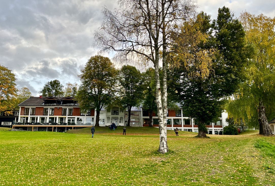 Park utenfor gård